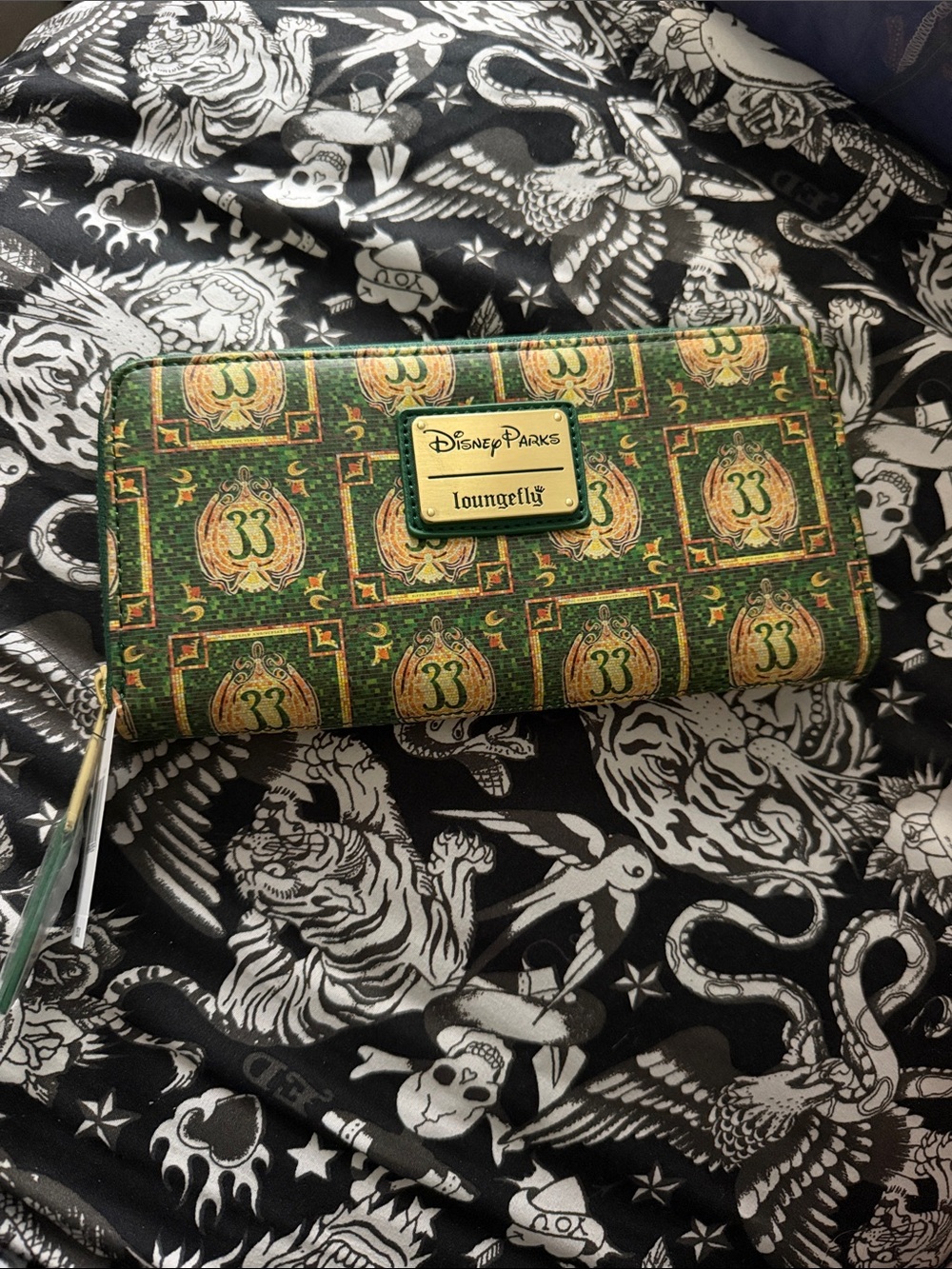 Green and Gold '33' Pattern Zip Wallet